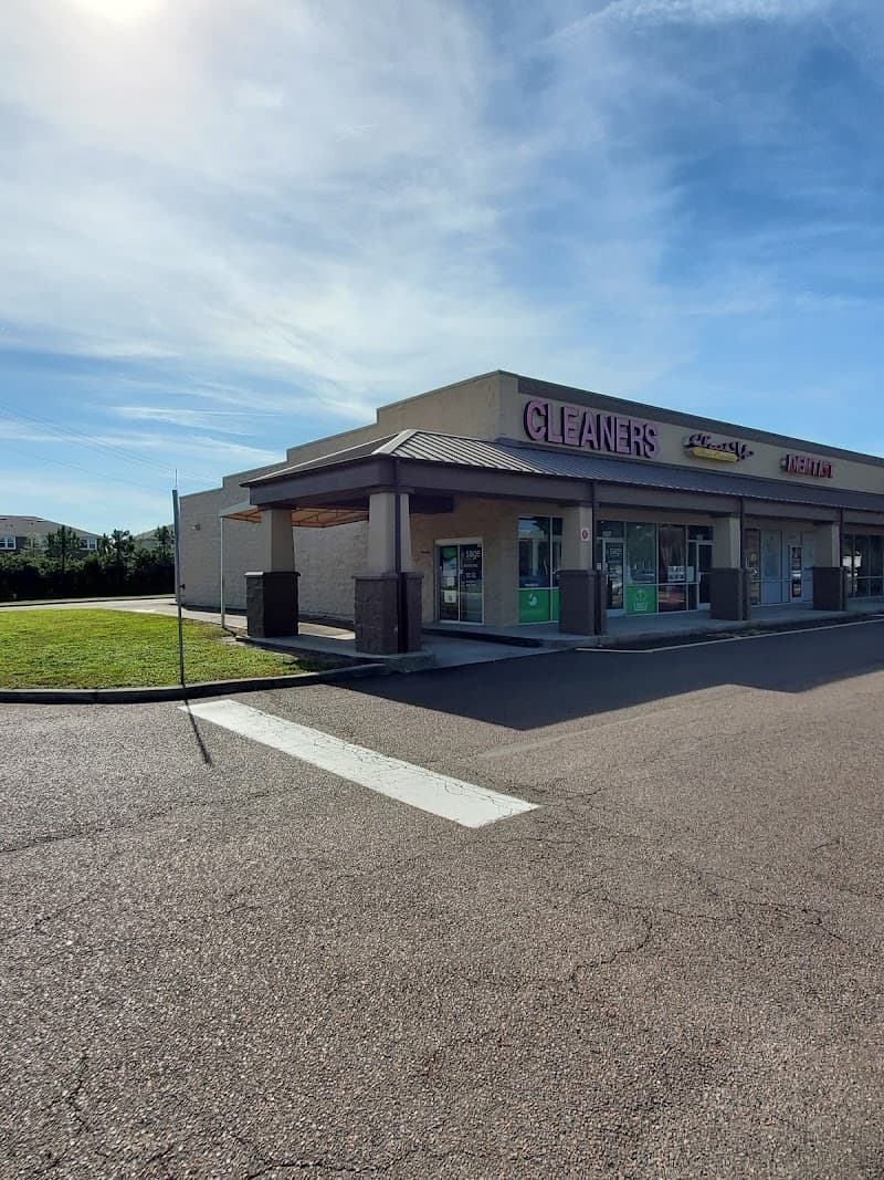 Sage Cleaners: Boyette Dry Cleaners & Laundry Service gallery image 10