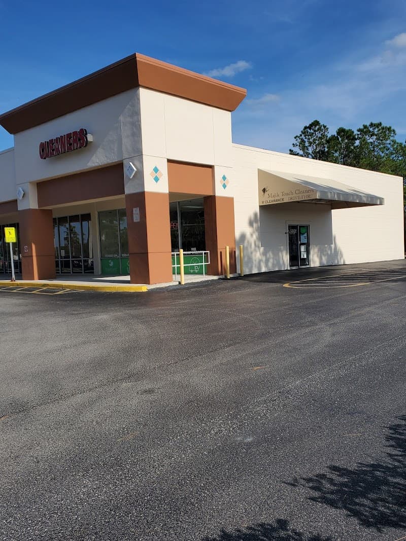 Sage Cleaners: Lithia/Fishhawk Dry Cleaners & Laundry Service gallery image 11