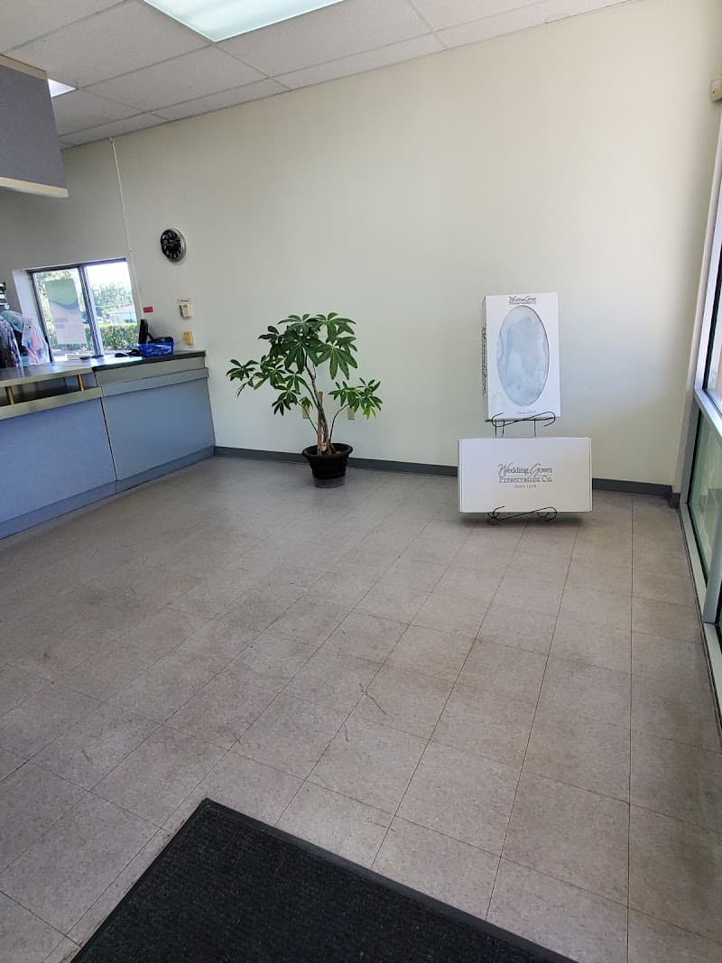 Sage Cleaners: Lithia/Fishhawk Dry Cleaners & Laundry Service gallery image 7