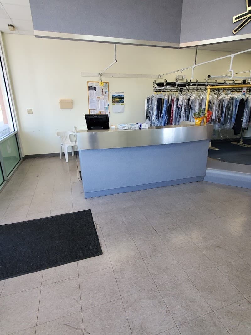 Sage Cleaners: Lithia/Fishhawk Dry Cleaners & Laundry Service gallery image 9