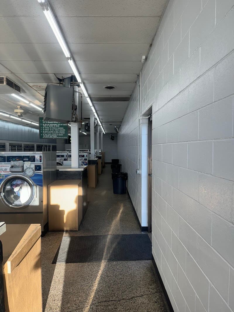 Fox Cleaners and Laundromat gallery image 5