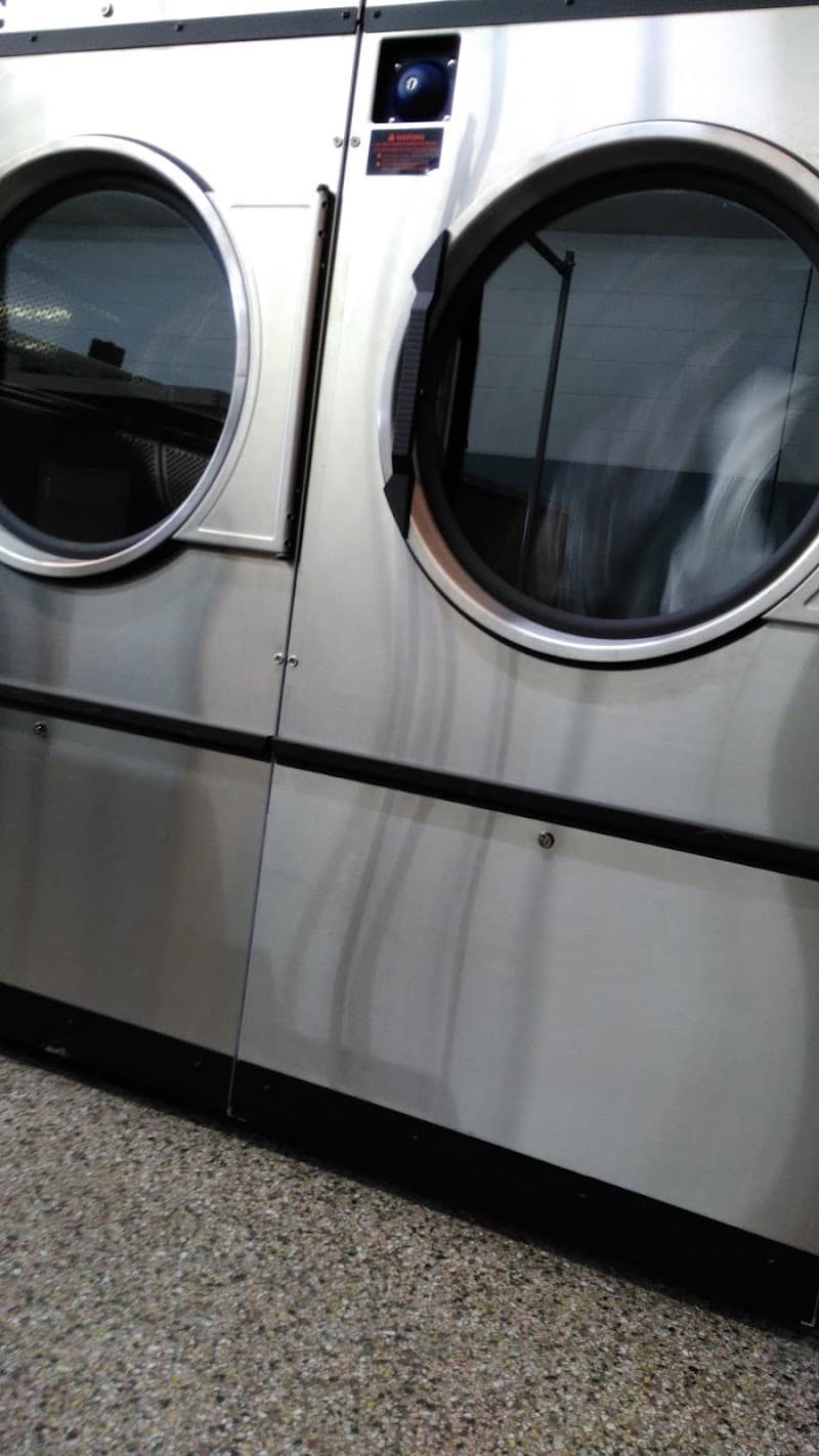 Fox Cleaners and Laundromat gallery image 8