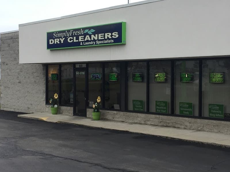 SimplyFresh Dry Cleaners & Laundry Specialists gallery image 11