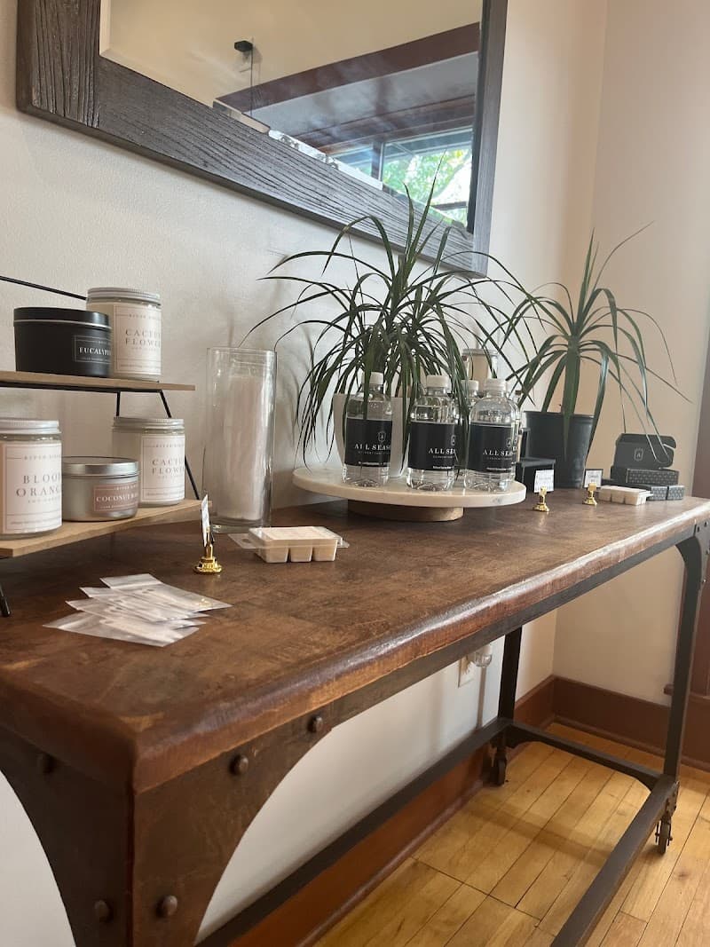 All Seasons Garment Care & Tailoring - Dry Cleaning Deephaven gallery image 2