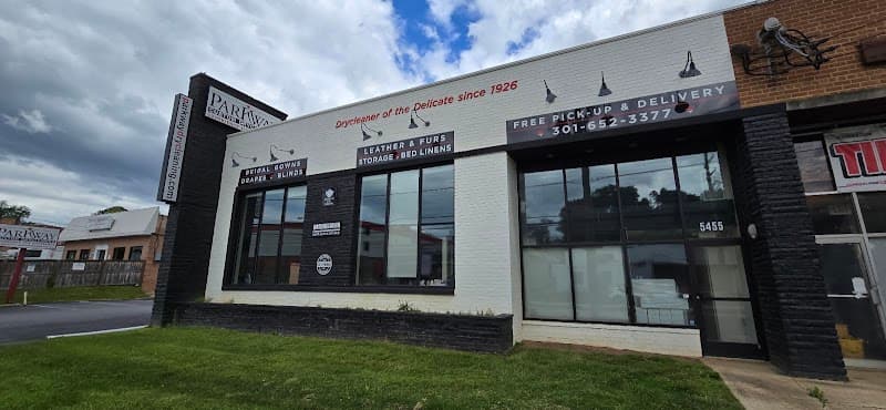 Parkway Custom Drycleaning gallery image 1