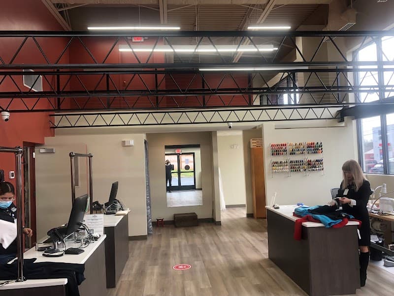 Parkway Custom Drycleaning gallery image 3