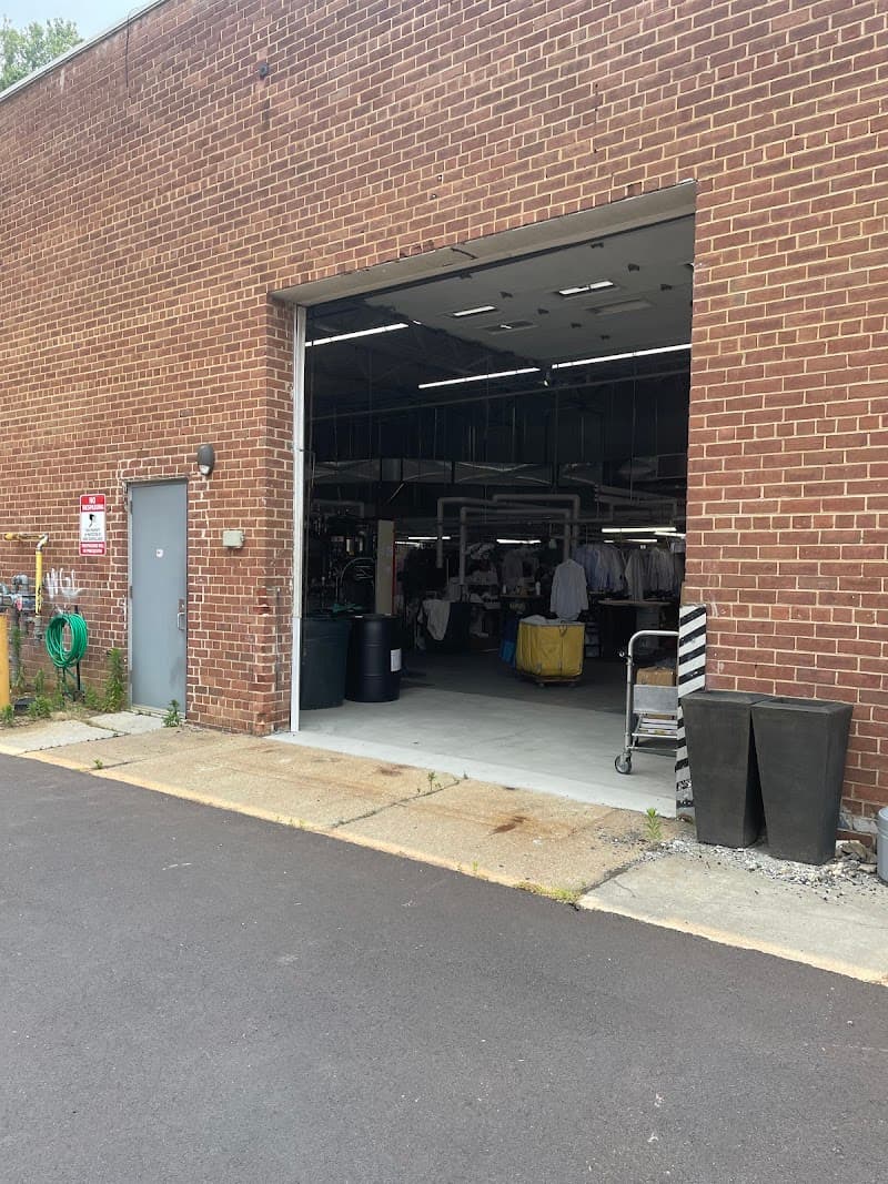 Parkway Custom Drycleaning gallery image 4