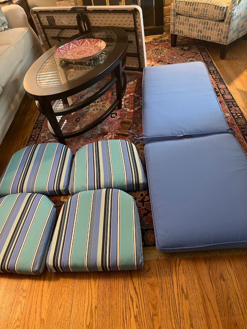 Parkway Custom Drycleaning gallery image 10