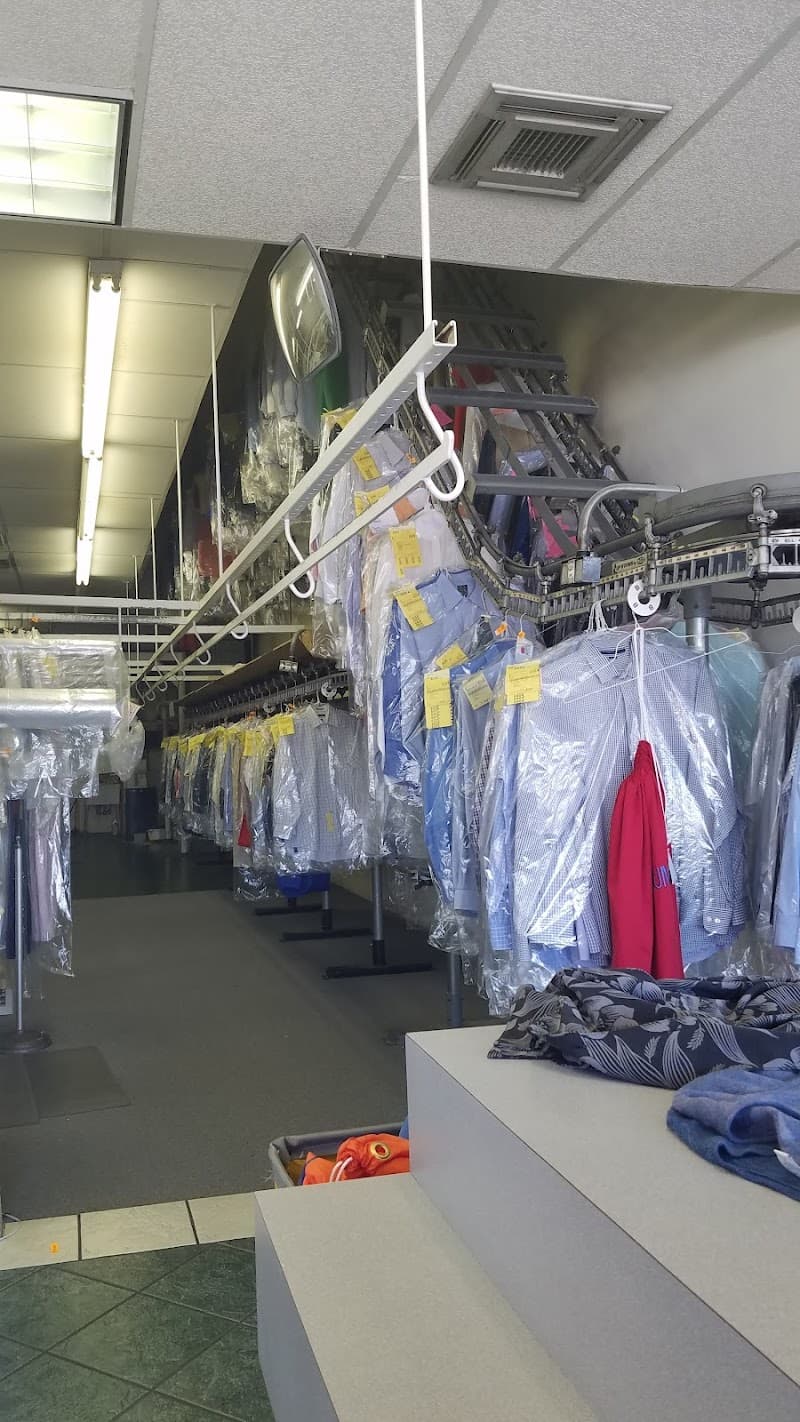Brite Touch Cleaners (The Woodlands Cleaners) gallery image 2