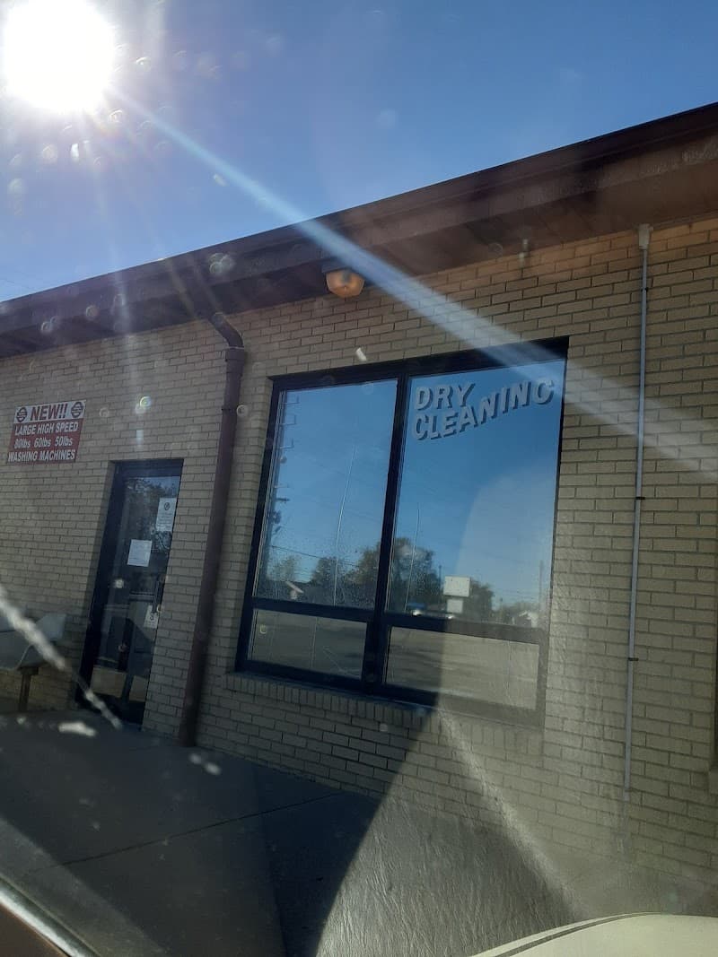 Fox Cleaners and Laundromat gallery image 6