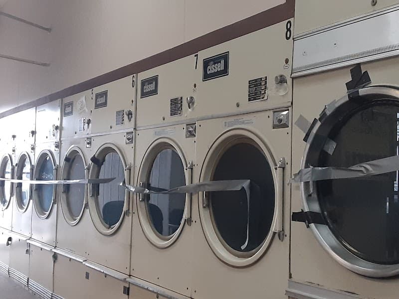 Fox Cleaners and Laundromat gallery image 8
