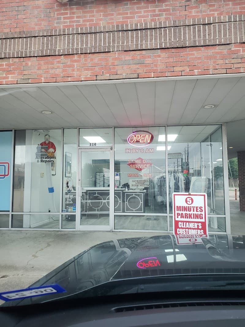 Brite Touch Cleaners (Classic Cleaners) gallery image 2